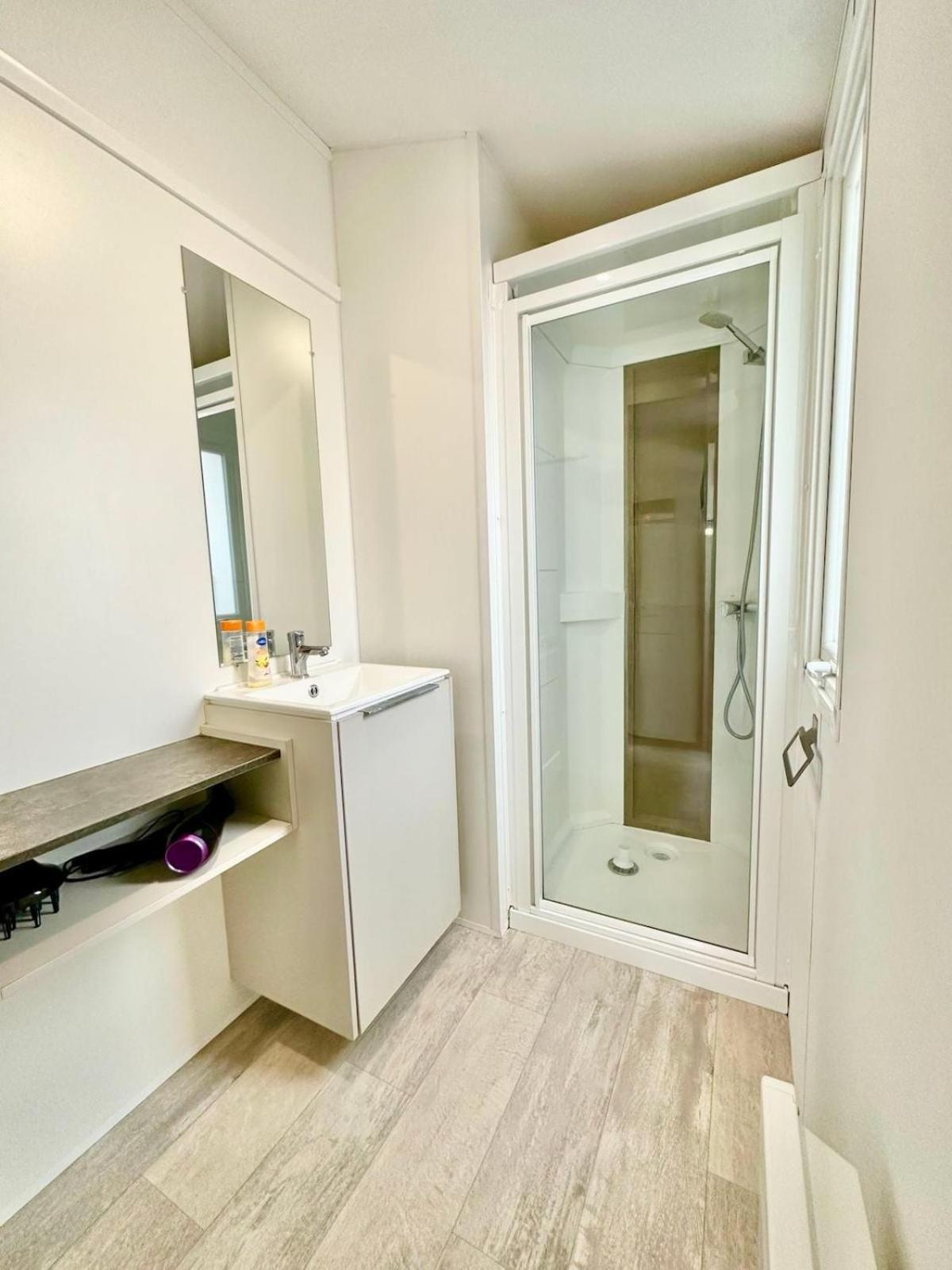 Bungalow 3 Chambres Pour 6 Pers Avec Climatisation Camping 3 Etoiles Samoëns Exteriér fotografie