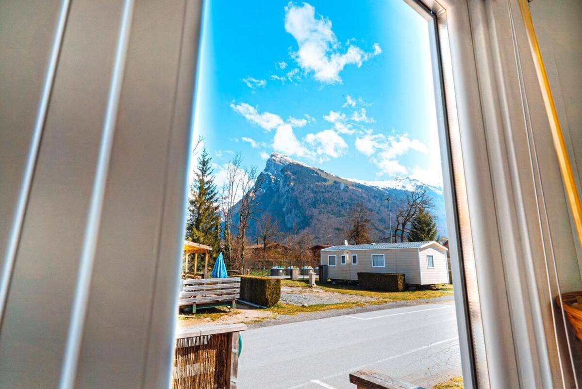 Bungalow 3 Chambres Pour 6 Pers Avec Climatisation Camping 3 Etoiles Samoëns Exteriér fotografie